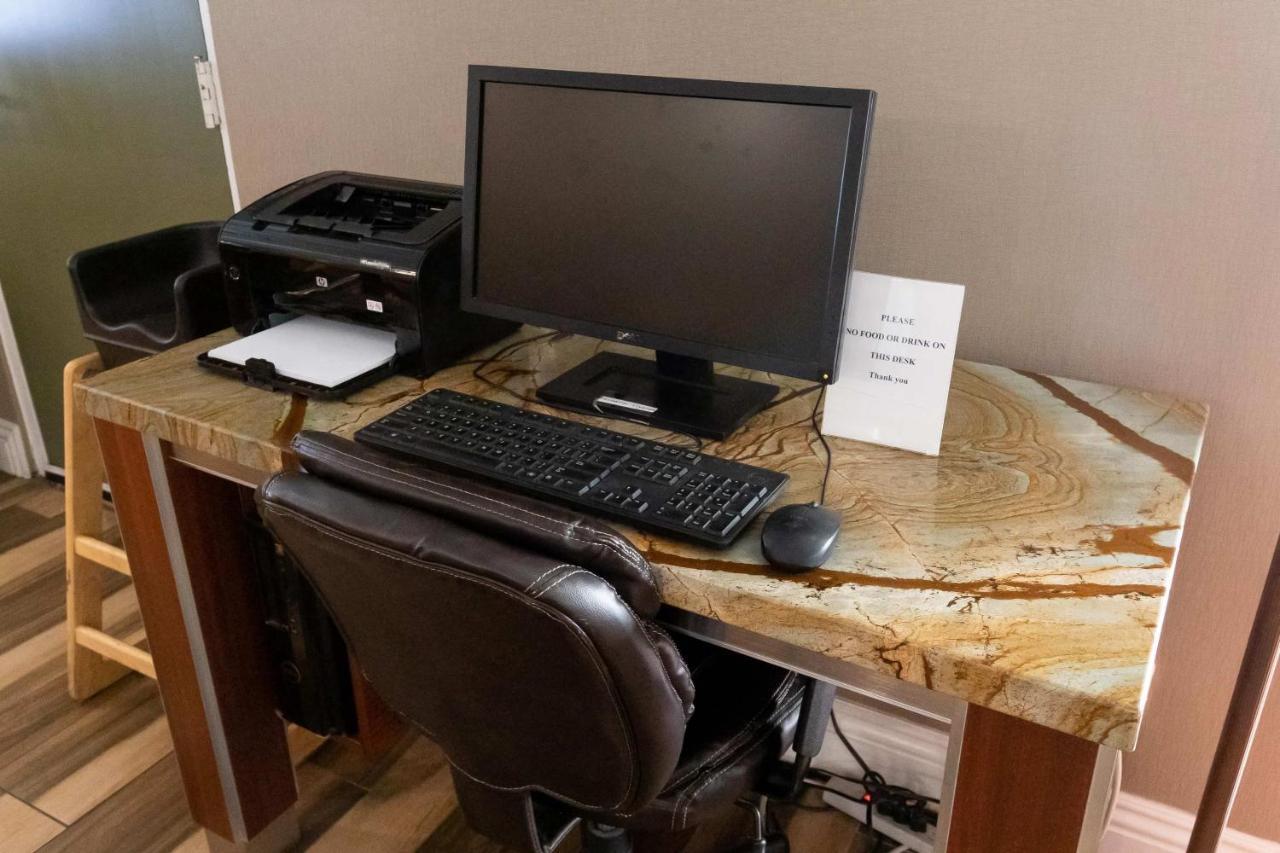 Quality Inn Sacramento Esterno foto