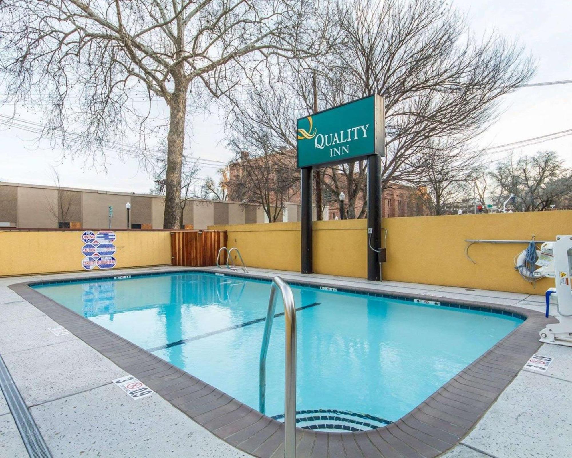 Quality Inn Sacramento Esterno foto