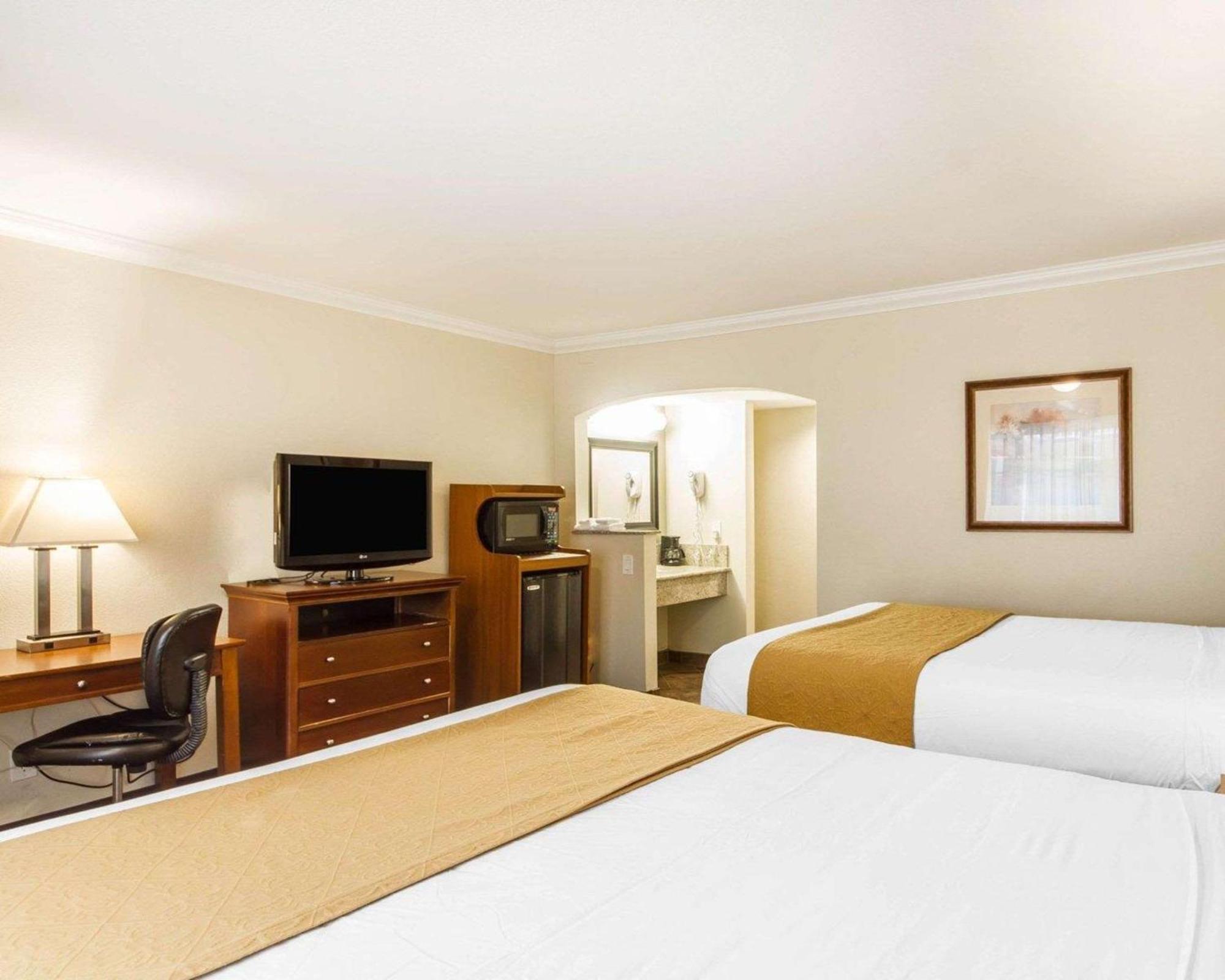 Quality Inn Sacramento Esterno foto
