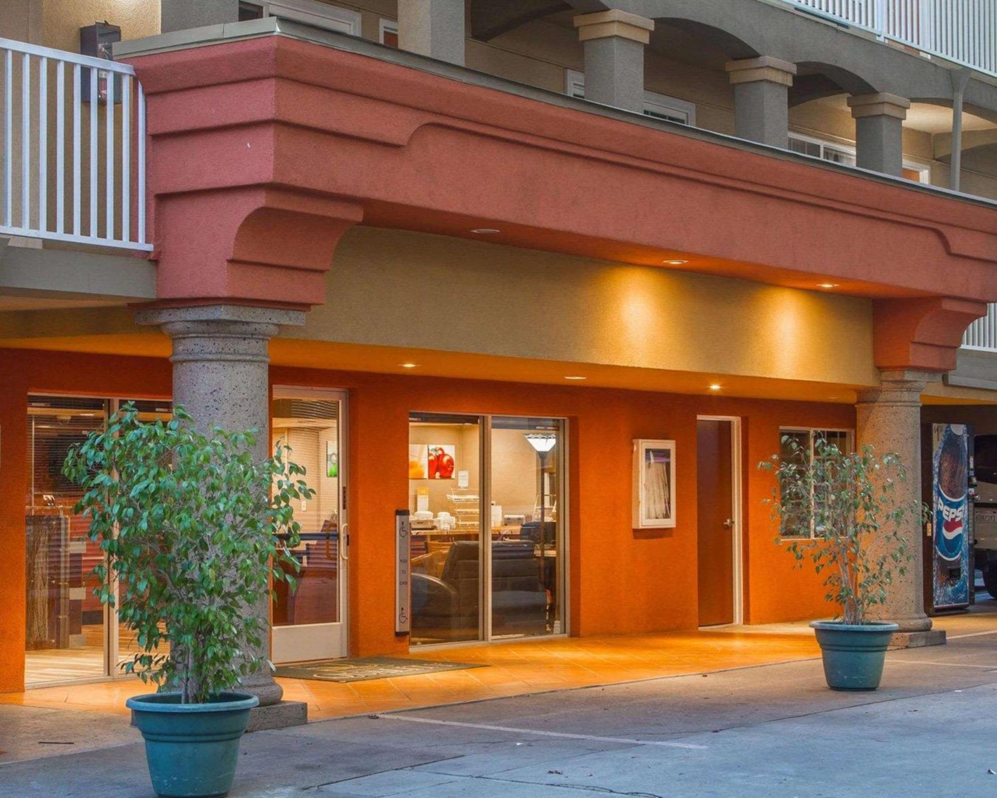 Quality Inn Sacramento Esterno foto