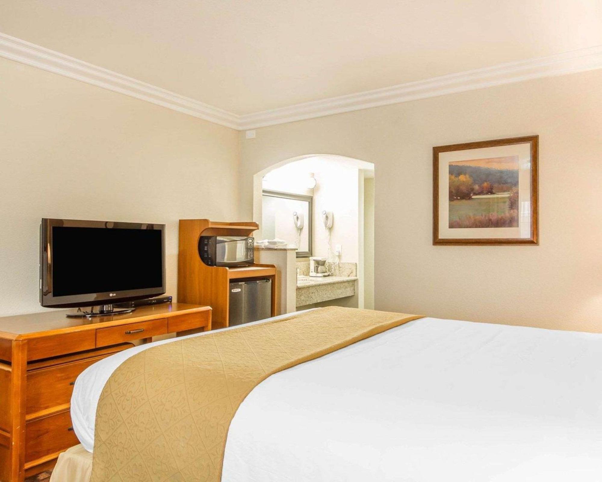 Quality Inn Sacramento Esterno foto